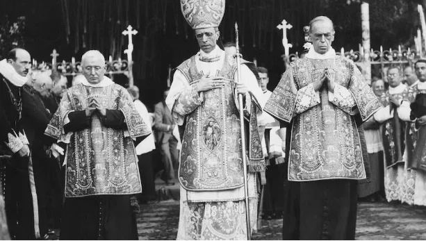 Une lettre inédite révèle que le pape Pie XII était informé du génocide des juifs par un jésuite allemand