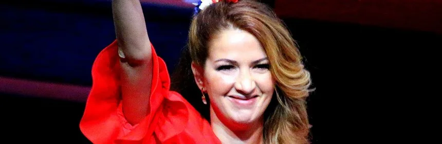 NOUS TENONS A SALUER ZINEB EL RHAZOUI QUI MILITE AU PERIL DE SA VIE